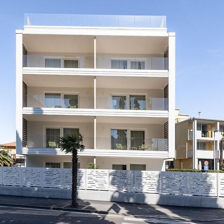 Lake Side Suites Riva del Garda Ngoại thất bức ảnh