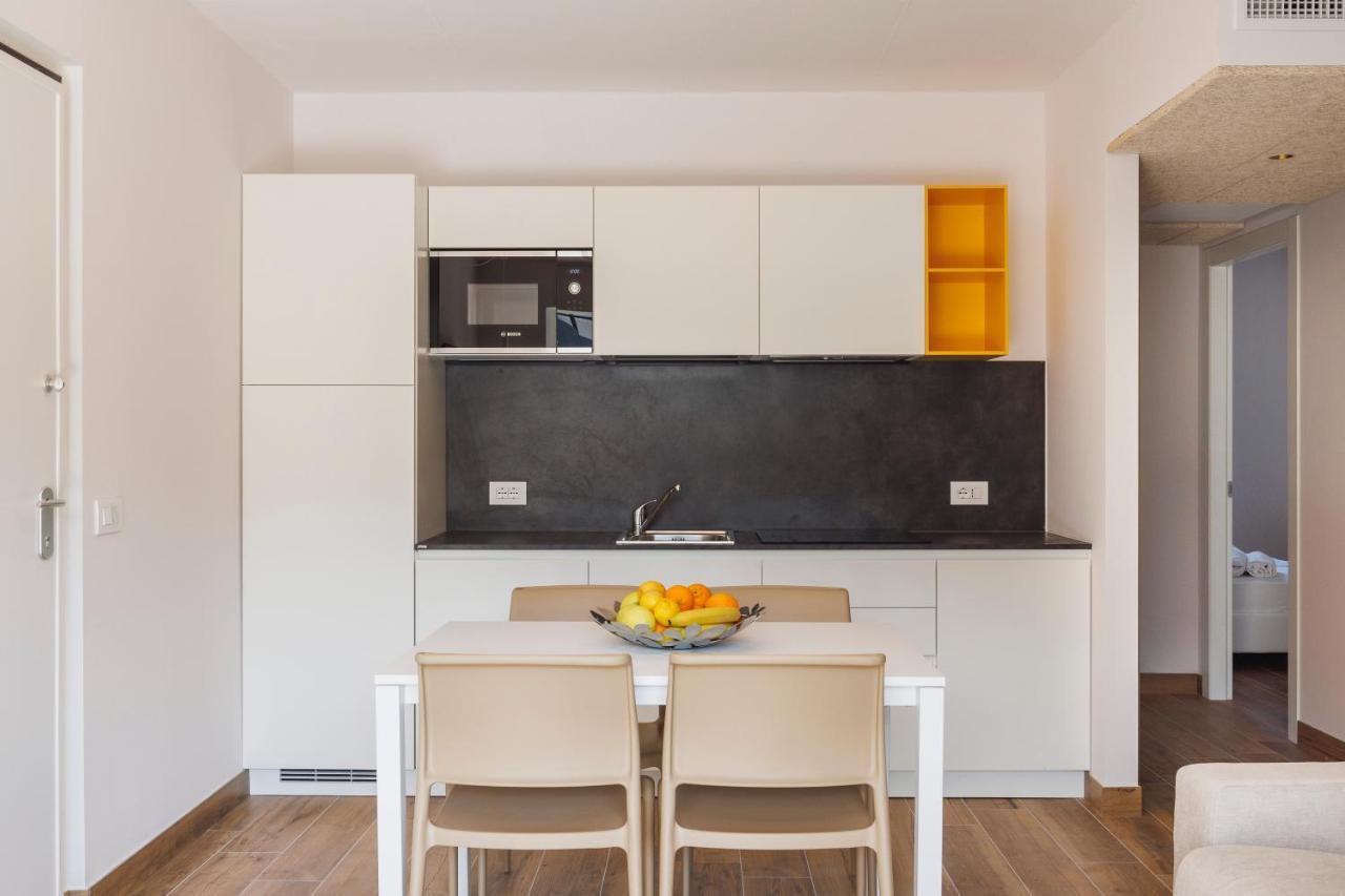 Lake Side Suites Riva del Garda Ngoại thất bức ảnh