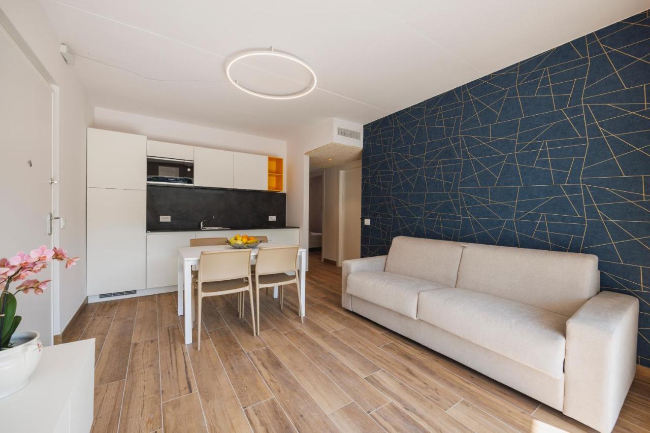 Lake Side Suites Riva del Garda Ngoại thất bức ảnh