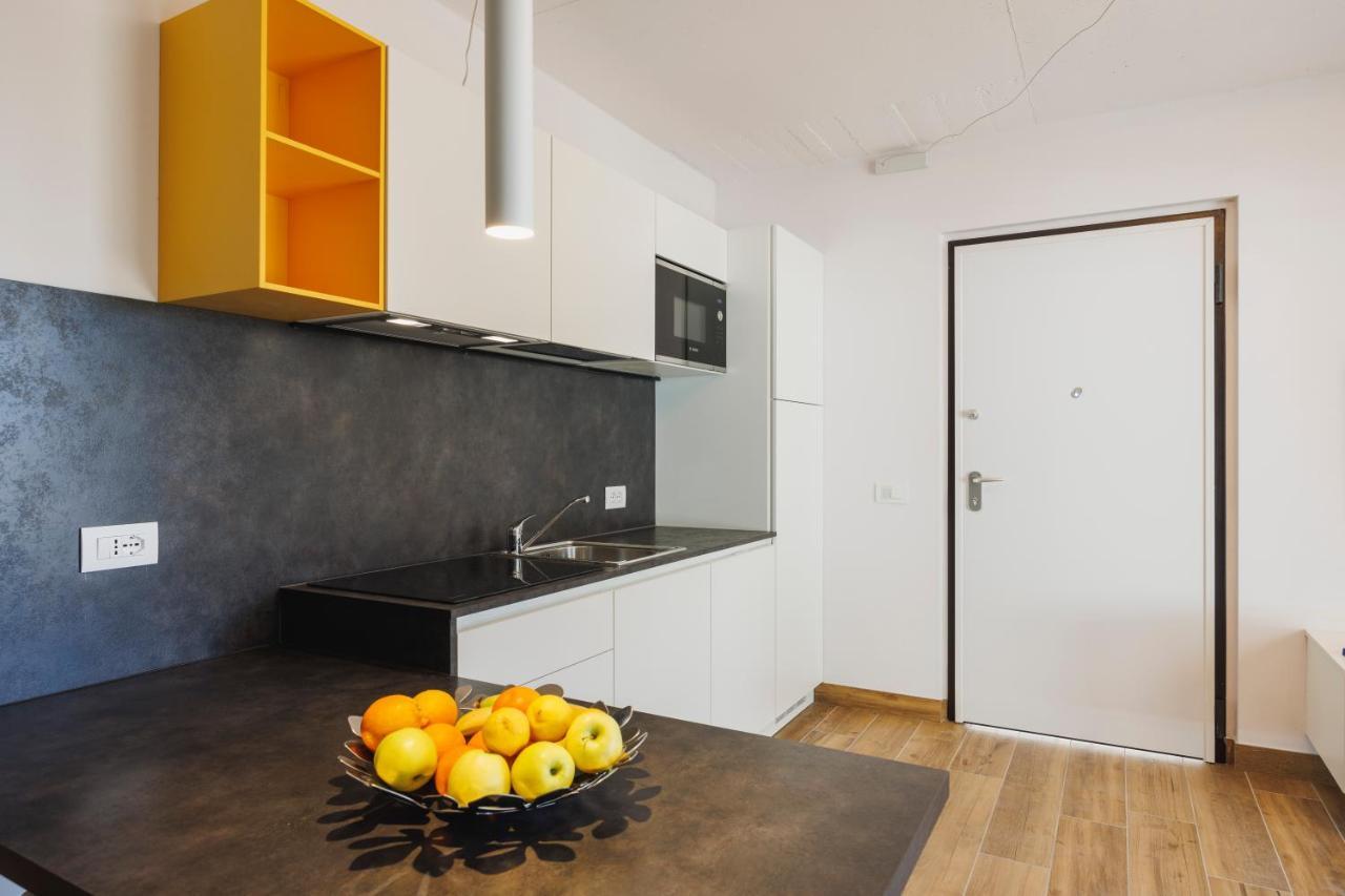 Lake Side Suites Riva del Garda Ngoại thất bức ảnh