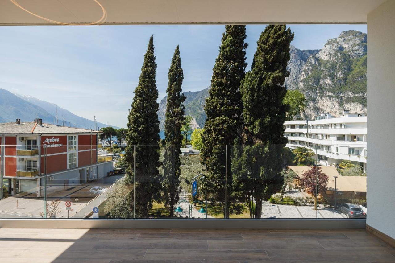 Lake Side Suites Riva del Garda Ngoại thất bức ảnh