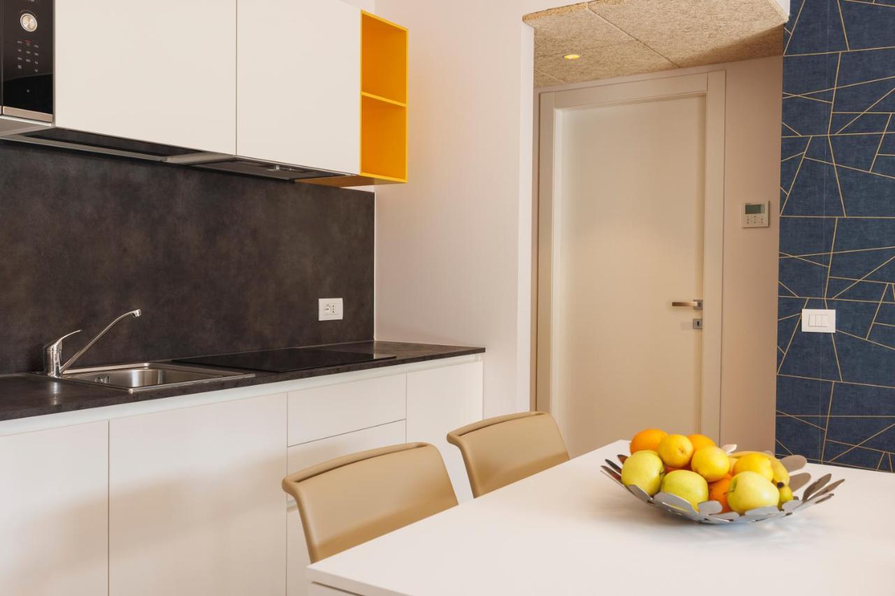 Lake Side Suites Riva del Garda Ngoại thất bức ảnh