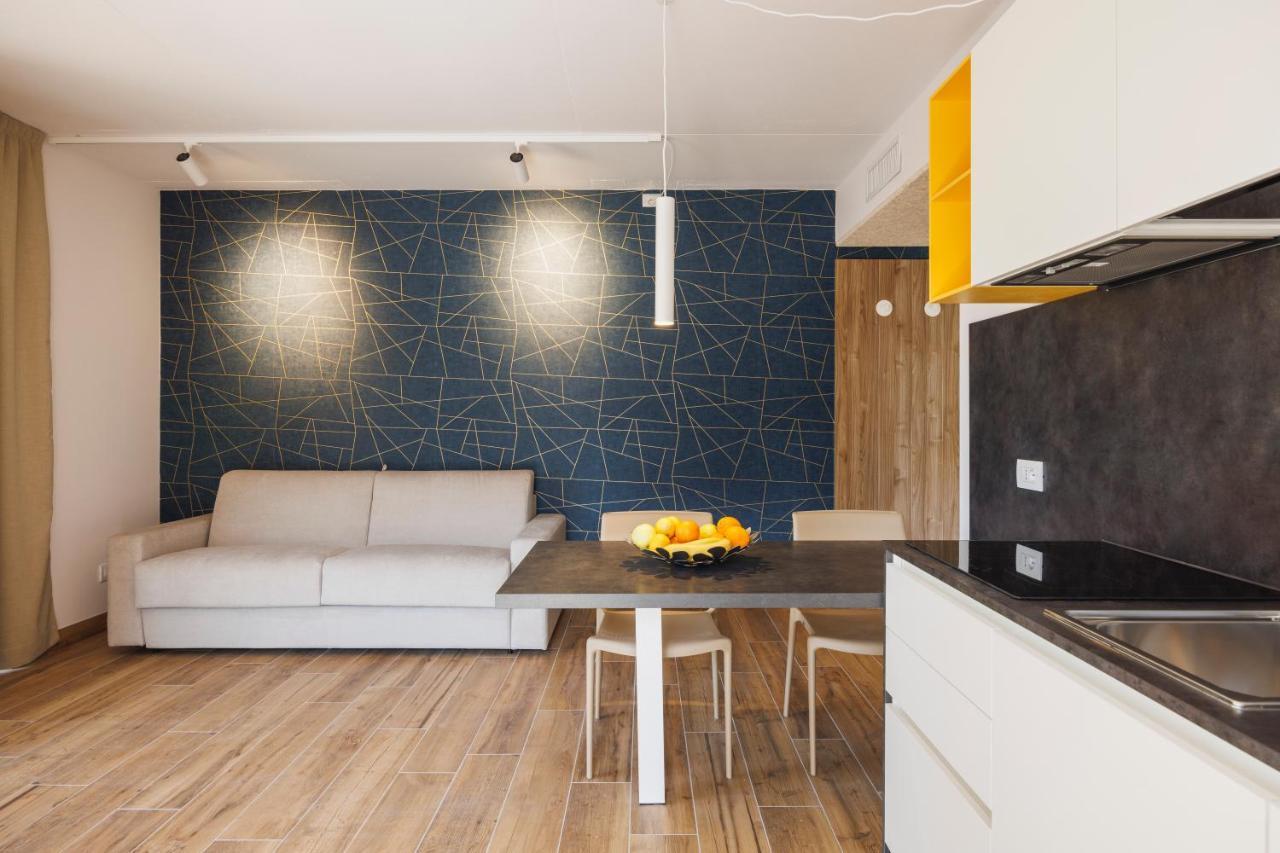 Lake Side Suites Riva del Garda Ngoại thất bức ảnh