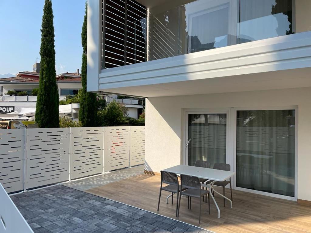 Lake Side Suites Riva del Garda Ngoại thất bức ảnh
